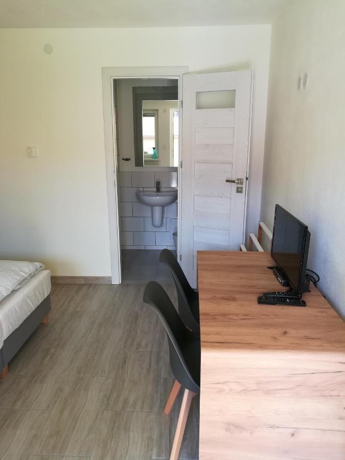Zlatno 66 Bed & Breakfast Zlate Moravce Ngoại thất bức ảnh